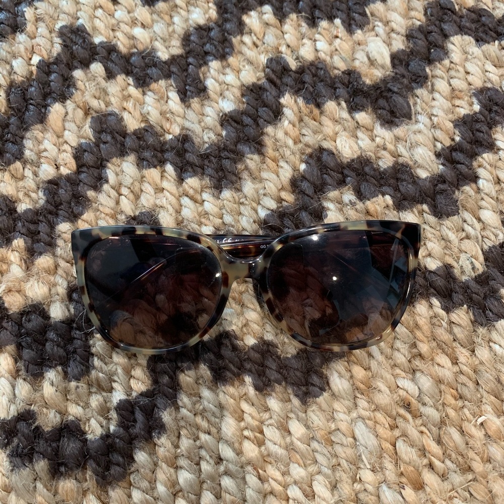 women’s gucci sunglasses